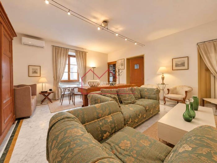 Appartamento con 5 locali in vendita in Via XX Settembre, Camaiore Paese, Camaiore