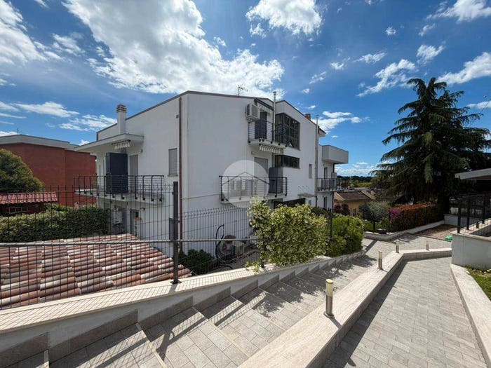 Appartamento quadrilocale in vendita in Via carlo alberto dalla chiesa, Passo Corese, Fara in Sabina