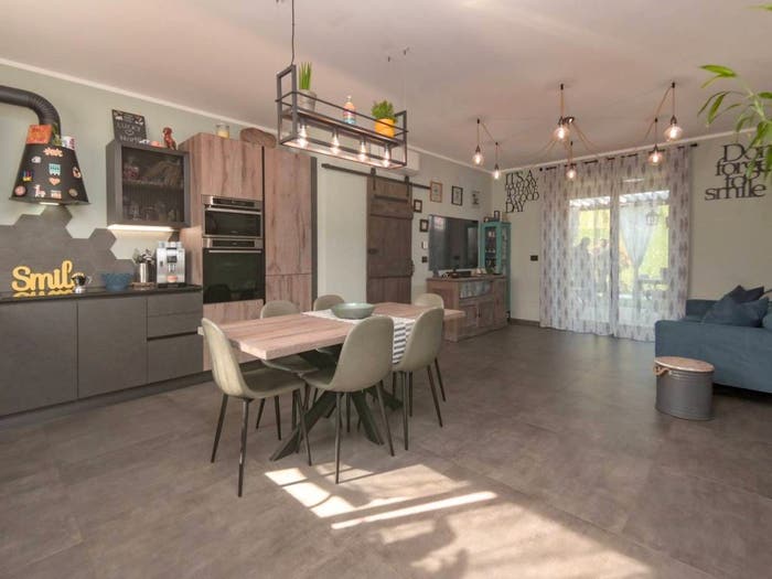 Casa con 5 locali in vendita in Via Gabriele D'Annunzio, Rosta
