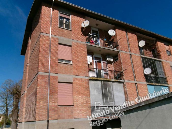 Appartamento con 5 locali in vendita in Viale F Filippini, Centro, Luzzara