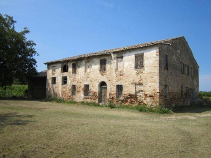 Casa con 6 locali in vendita in via Tagliata, Camerlona, Ravenna