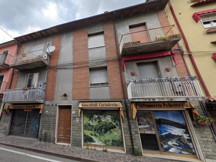 Appartamento trilocale in vendita in Via Giardini, Lama, Lama Mocogno