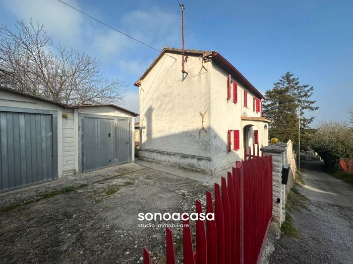 Casa trilocale in vendita in Via Santa Maria del Mercato, Centro, Corinaldo