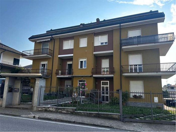 Appartamento quadrilocale in vendita in VIA MARTESANA, Centro, Alzate Brianza