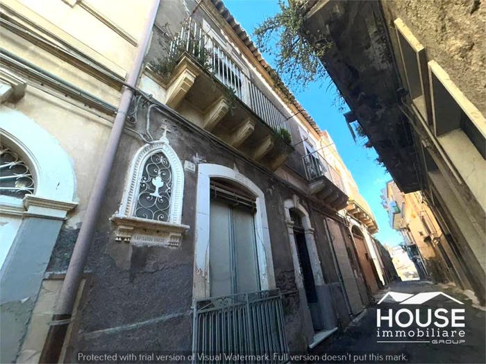 Casa con 5 locali in vendita in Via Santissimo Salvatore, Paternò