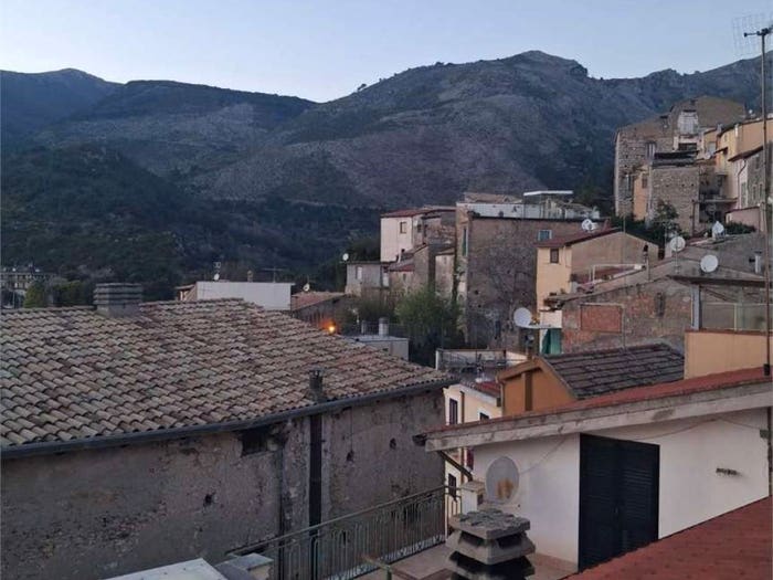 Appartamento quadrilocale in vendita in Maranola Trivio, Formia