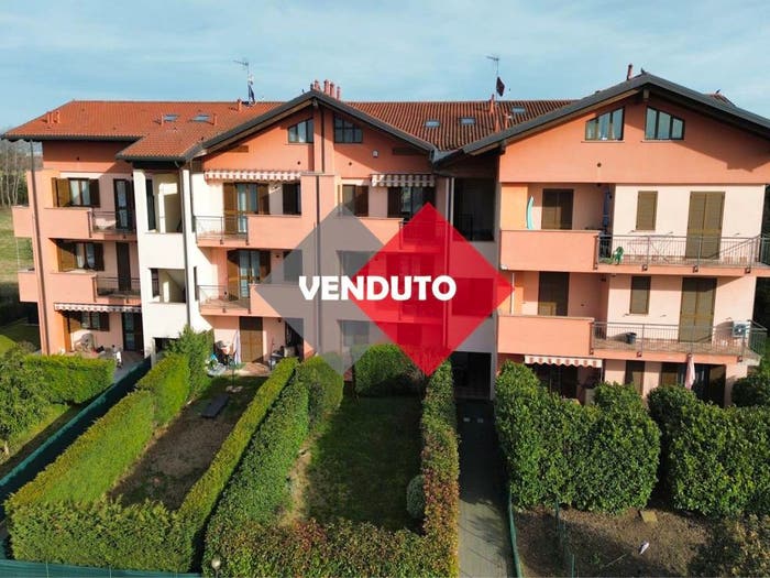 Appartamento quadrilocale in vendita in Via Generale Dalla Chiesa, Centro, Poirino