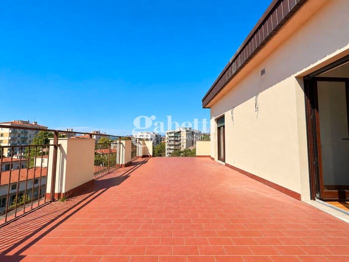 Appartamento trilocale in vendita in Via della Villa Demidoff, Novoli, Firenze