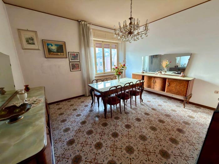 Appartamento con 5 locali in vendita in Via Zacchilli, Centro, Fabriano