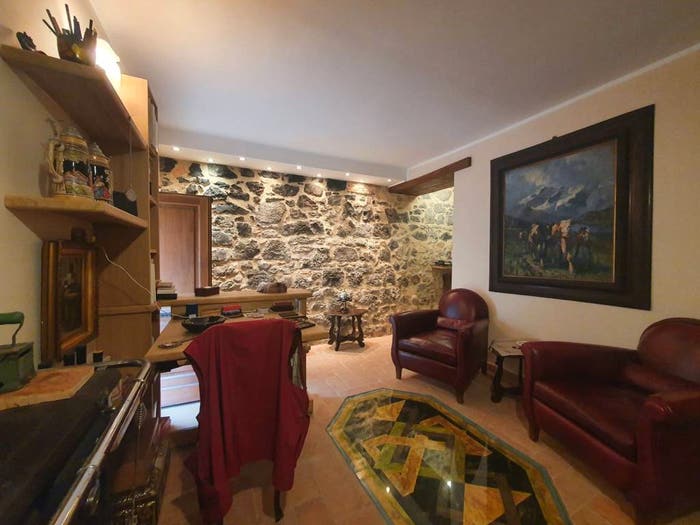 Appartamento quadrilocale in vendita in Via al Castello, Torre Alfina, Acquapendente