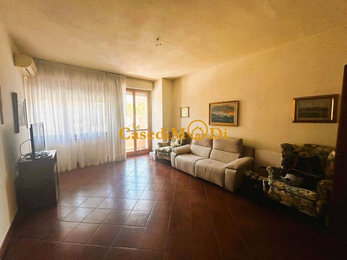 Appartamento quadrilocale in vendita in Via Goito, Goito Montebello, Livorno