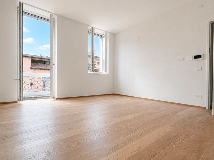 Appartamento trilocale in vendita in Corso Milano, San Carlo Stazione, Monza