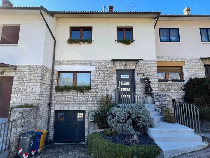 Casa quadrilocale in vendita in Via Trento, Centro, Pedavena