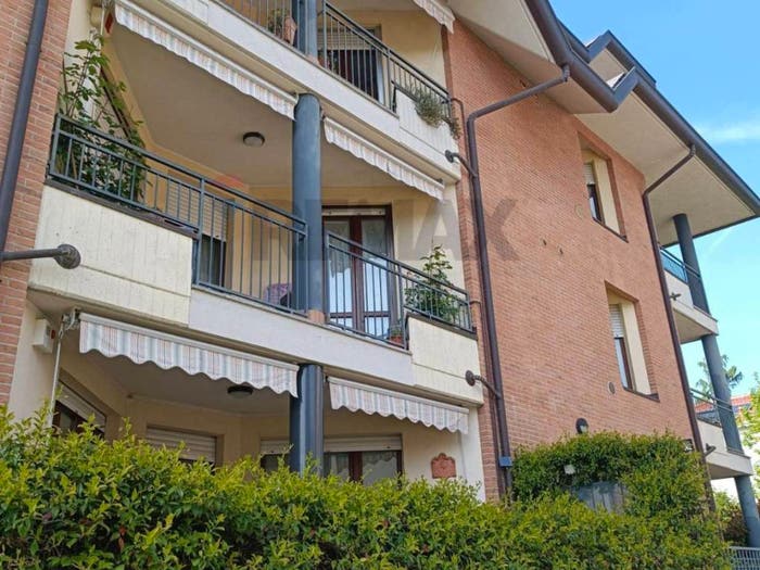 Appartamento quadrilocale in vendita in via Marmolada, Ospedale, Busto Arsizio