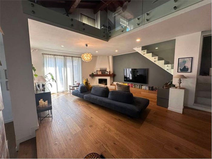 Casa quadrilocale in vendita in via Certosa, Centro, San Genesio ed Uniti