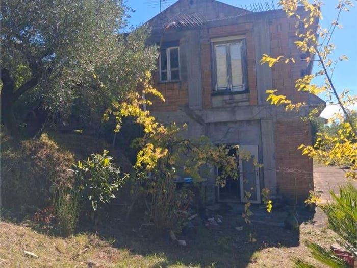 Casa con 6 locali in vendita in Centro, Formia