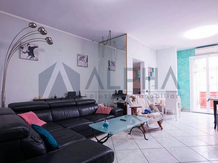 Casa con 6 locali in vendita in Via delle Industrie, Bassette Porto, Ravenna