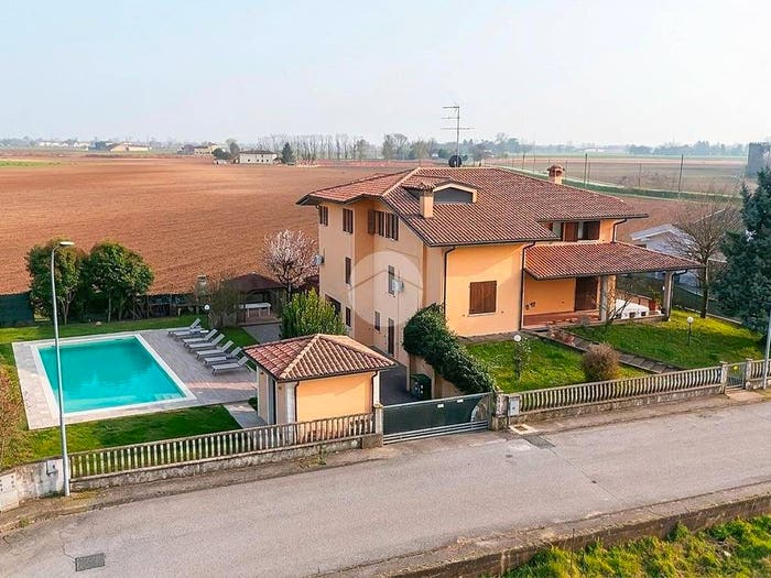 Casa trilocale in vendita in Via F Landucci, Grazie, Curtatone