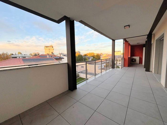 Appartamento quadrilocale in vendita in V Sant'Agnese, Volturno Assisi San Mauro, Lissone