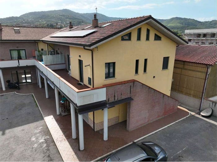 Appartamento con 6 locali in vendita in Via Quattroponti, Bivio Acquavella Ponte, Casal Velino