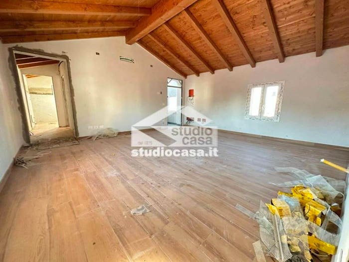 Appartamento trilocale in vendita in Via Dante Alighieri, Centro, Bagnolo Cremasco