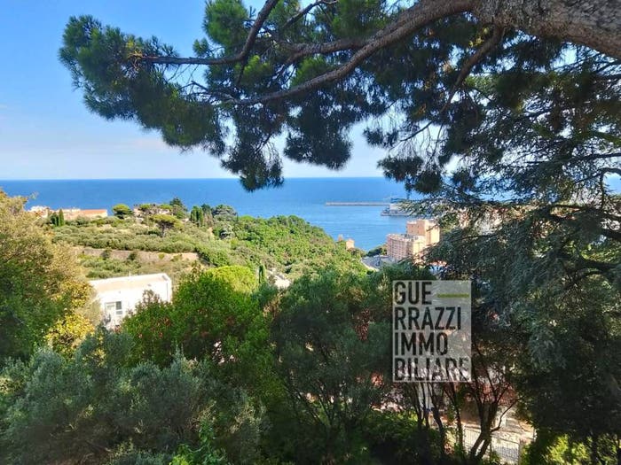 Casa con 6 locali in vendita in Albissola Marina