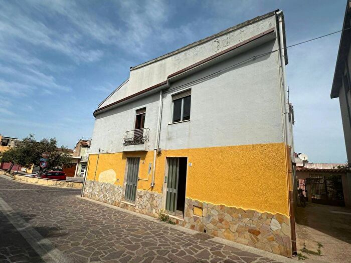 Appartamento quadrilocale in vendita in Via Guglielmo Marconi, Centro, Muravera