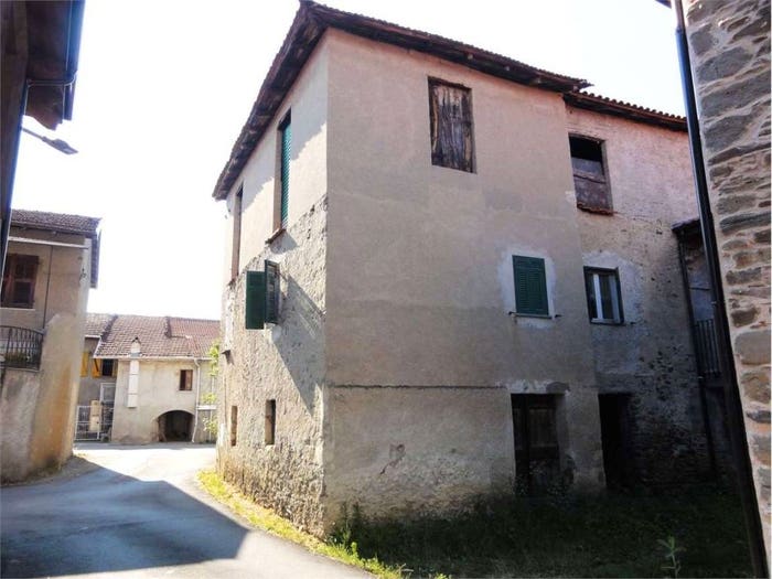 Casa trilocale in vendita in Molino Pera, Piana Crixia