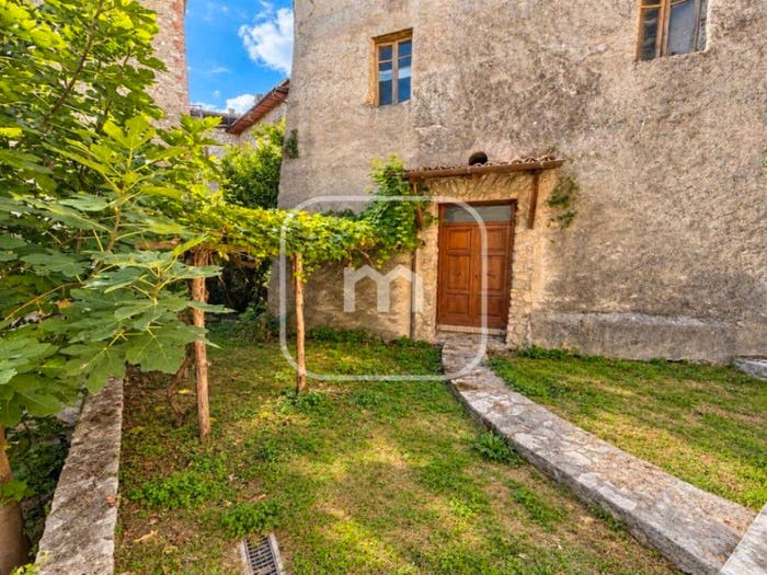 Appartamento con 5 locali in vendita in Corso Vittorio Emanuele, Centro, Morolo