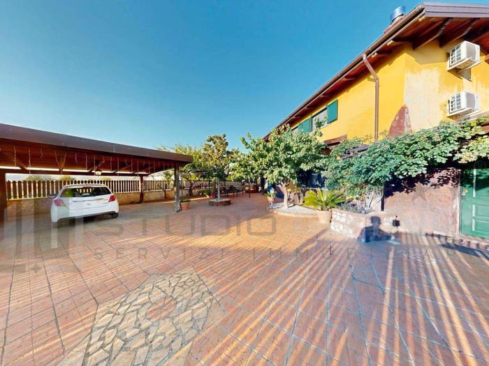 Casa con 6 locali in vendita in CDA VALLELEOTA, Valleleotta Superiore, Luzzi