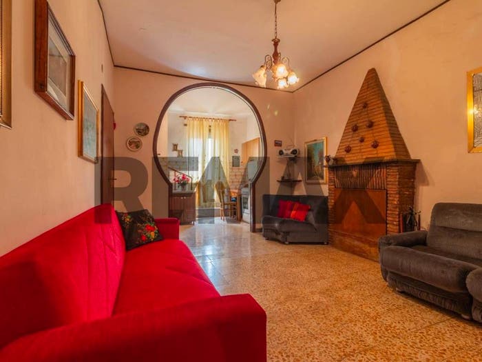 Casa quadrilocale in vendita in VIA SANT'ANNA, Oriolo Romano