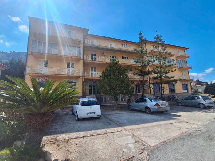 Casa con 6 locali in vendita in Via Emanuela Loi, San Giuseppe Jato