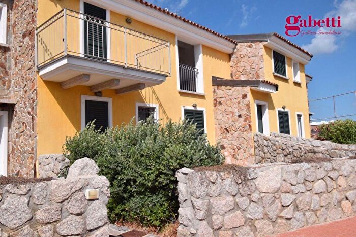 Appartamento bilocale in vendita in Via Lu Brandali, Santa Teresa Gallura