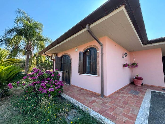 Casa con 6 locali in vendita in Strada Cerreto Alto, Borgo Sabotino, Latina
