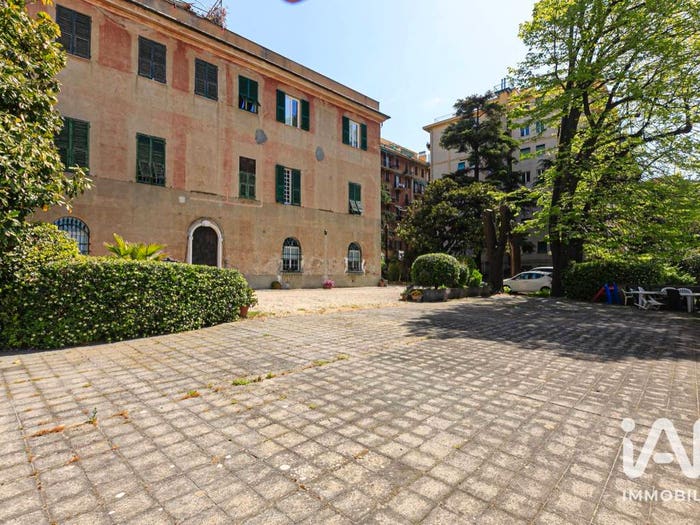 Casa con 6 locali in vendita in Via Filippo Corridoni, Albaro, Genova