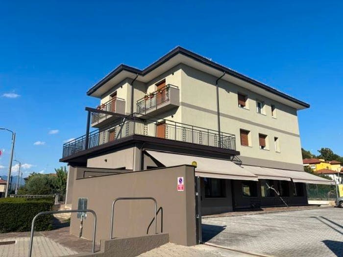 Appartamento trilocale in vendita in Via della Chiesa, Centro, Cassina Rizzardi