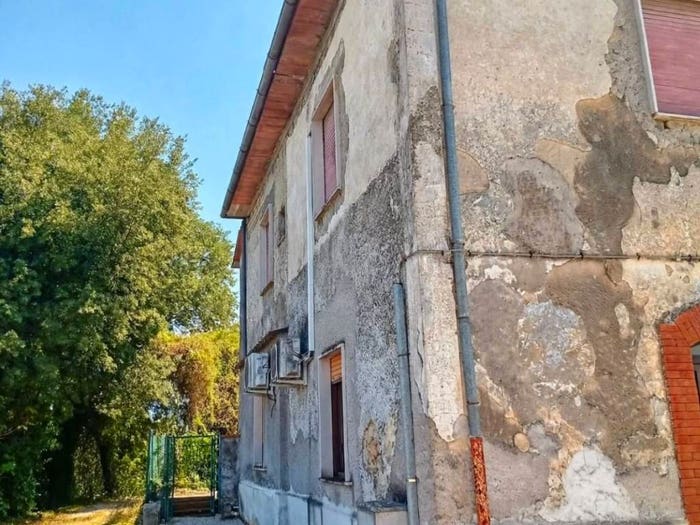 Casa trilocale in vendita in Via Civita Farnese, San Giovanni Incarico