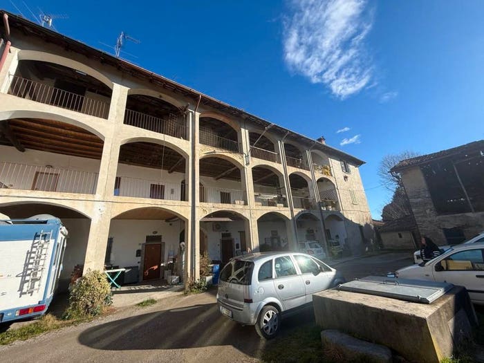 Appartamento bilocale in vendita in Via Alessandro Manzoni, Nobile Monguzzo, Monguzzo