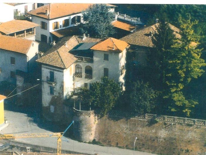 Casa con 6 locali in vendita in Via Umberto I, Ghiare Madonna, Incisa Scapaccino
