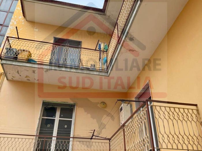 Casa con 6 locali in vendita in Via Francesco De Pinedo, Frattamaggiore