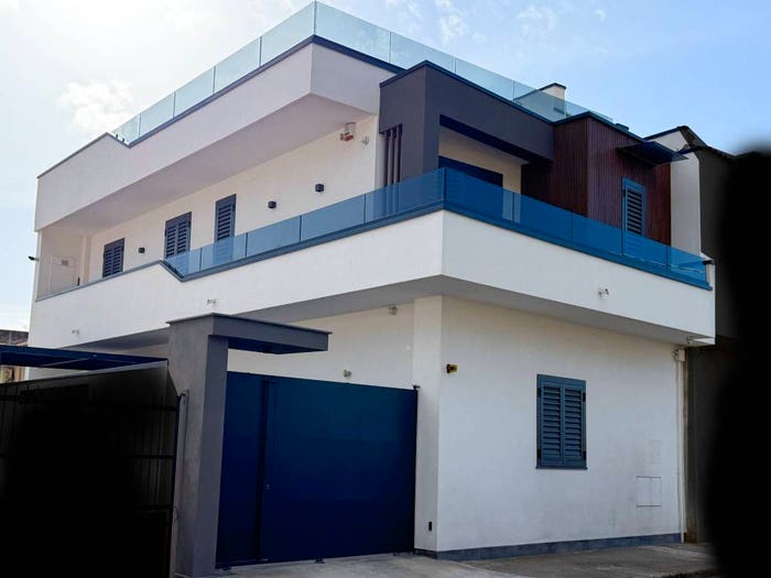 Casa con 6 locali in vendita in Via Eccidio delle Cementare, Mondragone