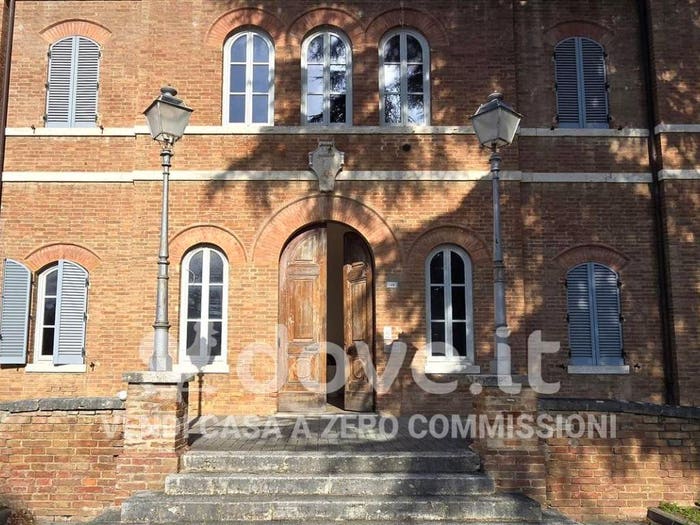 Appartamento trilocale in vendita in Via Calamandrei, Montepulciano