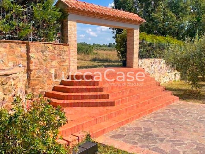 Casa con 6 locali in vendita in Via Adorno Borgianni, Centro, Monticiano