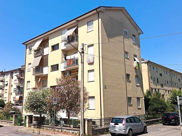 Appartamento quadrilocale in vendita in Via Pietro Boschi, Rieti