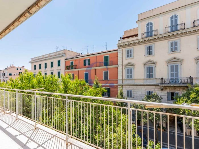 Appartamento quadrilocale in vendita in Via Orlando Ferrazza, Centro Storico, Genzano di Roma
