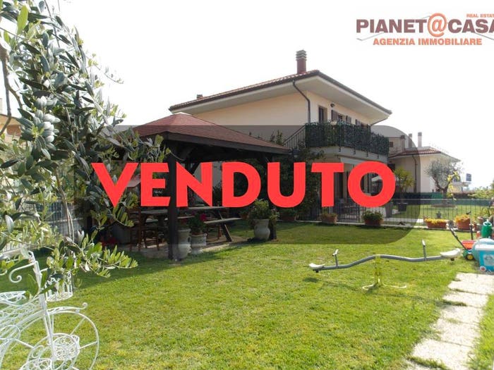 Appartamento quadrilocale in vendita in Via Pablo Neruda, Colli del Tronto