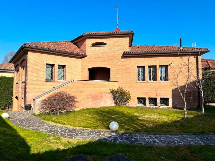 Casa con 6 locali in vendita in Via Giovanni da Verrazzano, Bernareggio