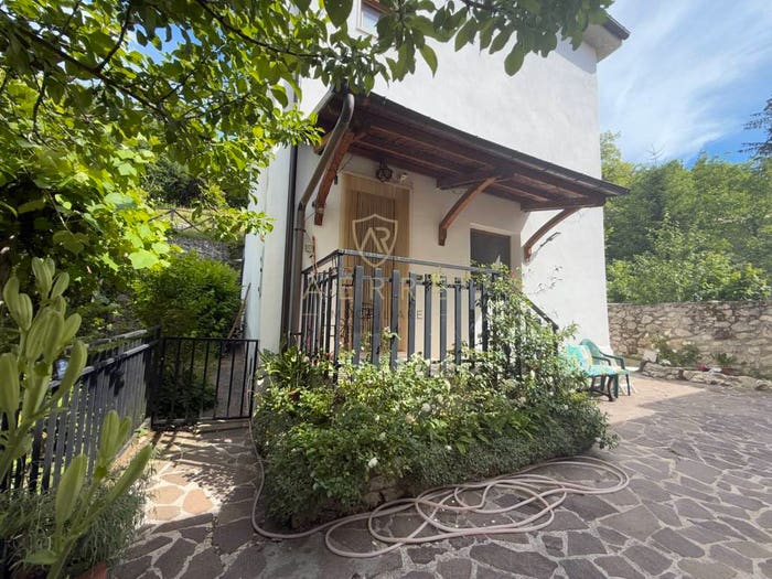 Casa trilocale in vendita in Via Roma, Centro, Sant'Eufemia a Maiella