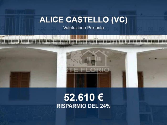 Casa con 6 locali in vendita in Via Roma, Centro, Alice Castello