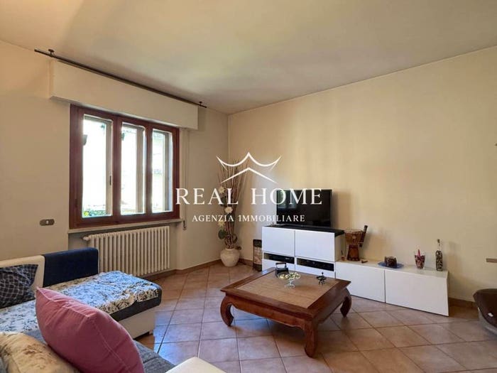 Casa con 6 locali in vendita in Via Enrico Toti, Fornacelle, Montemurlo